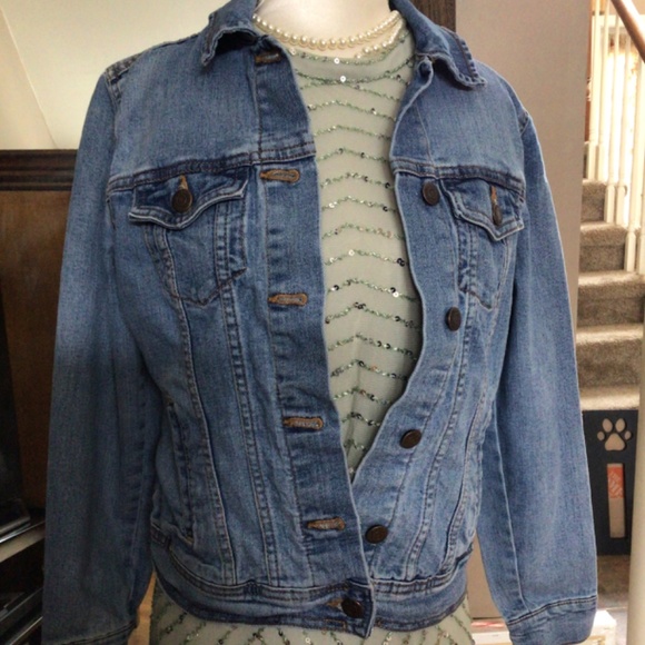 Old navy Jean jacket - Picture 2 of 2